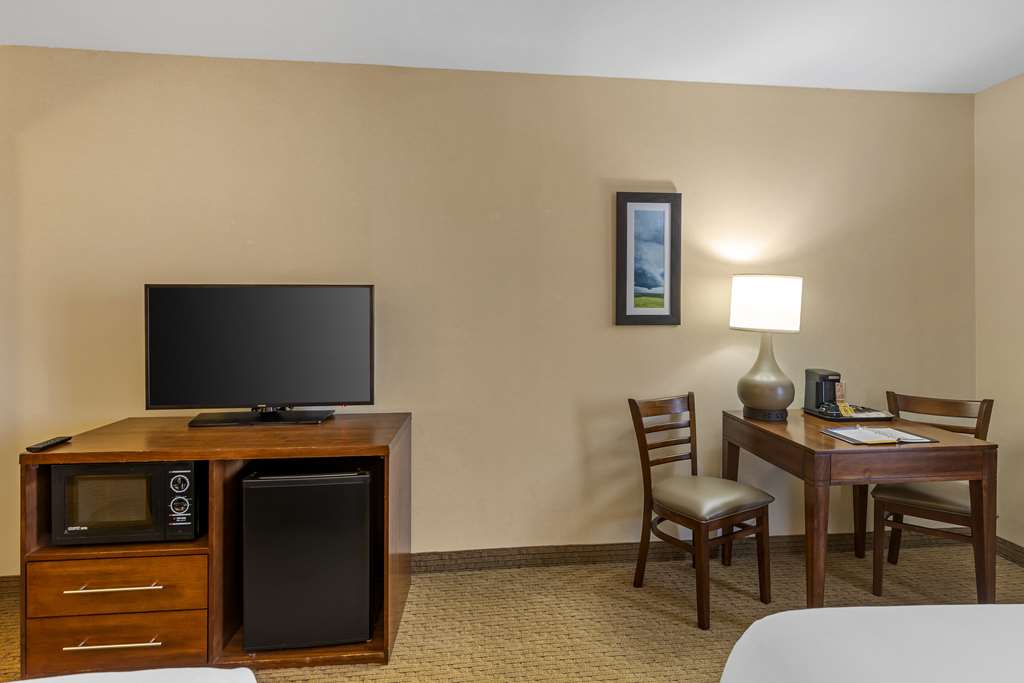 Comfort Inn & Suites Gillette near Campbell Medical Center - photo 33