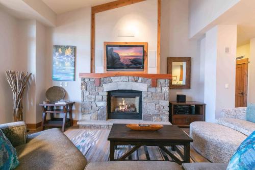 Big Horn Lodge 501 by East West Hospitality — 4-Star Luxury Hotel in Truckee, United States