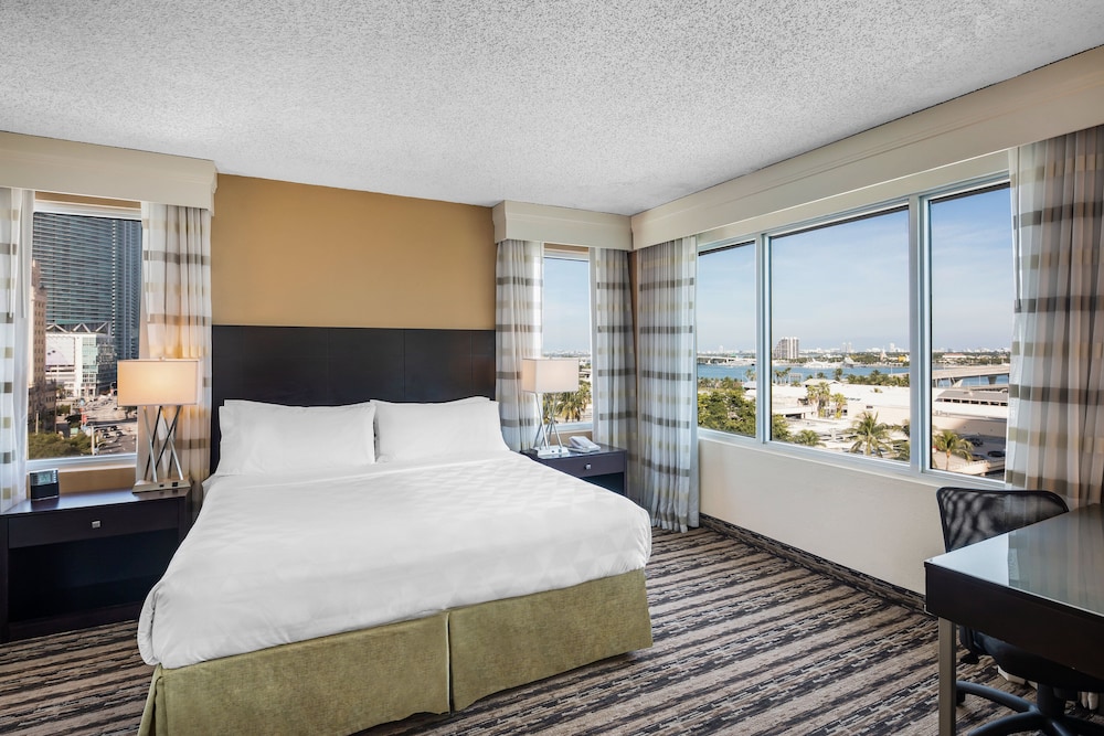 Holiday Inn Port of Miami Downtown Hotel - photo 9