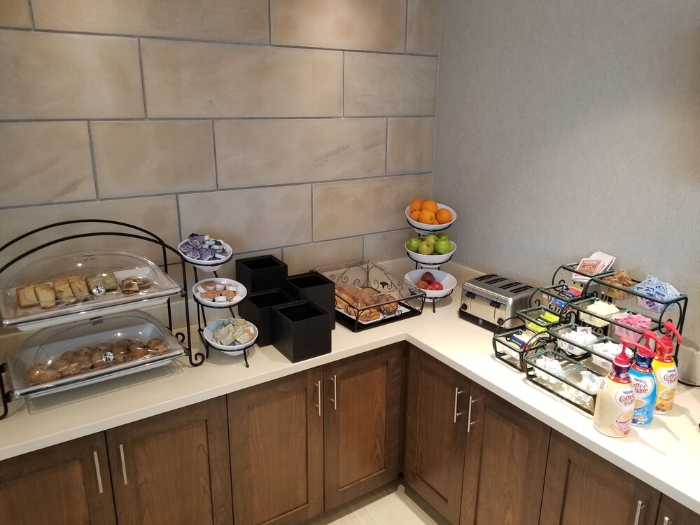 Staybridge Suites Lehi Traverse Ridge Center by IHG - photo 38