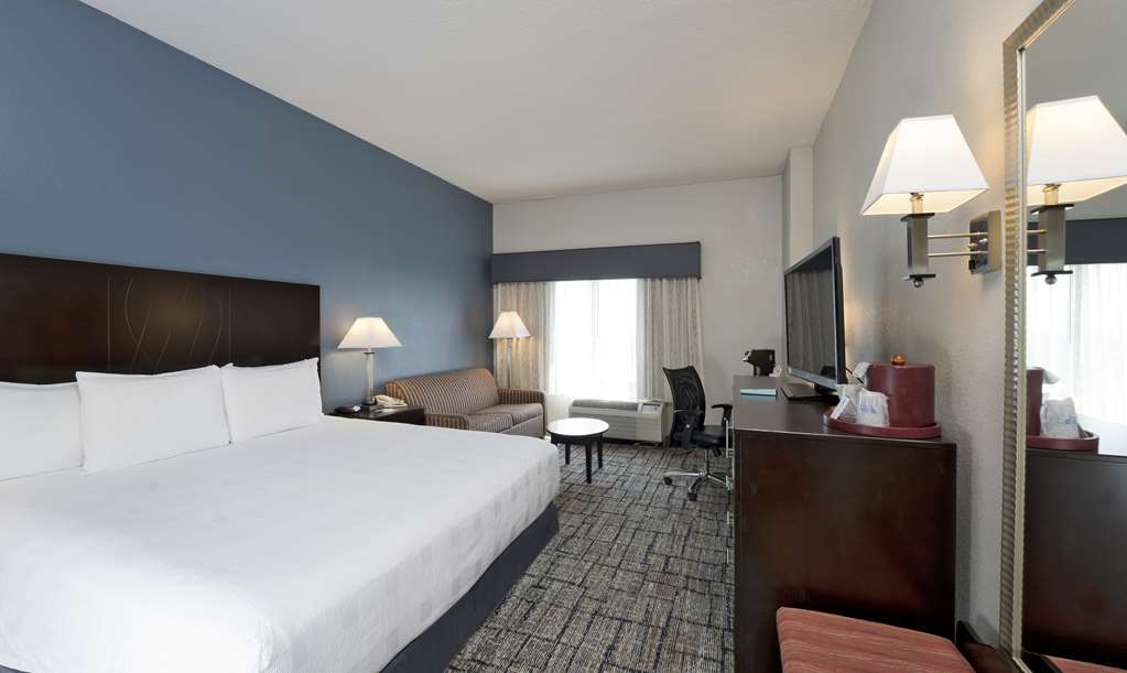 Best Western Plus Hotel & Conference Center - photo 4