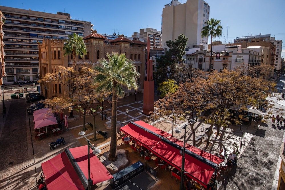 Suites Castellón — 4-Star Luxury Hotel in Castello De La Plana, Spain