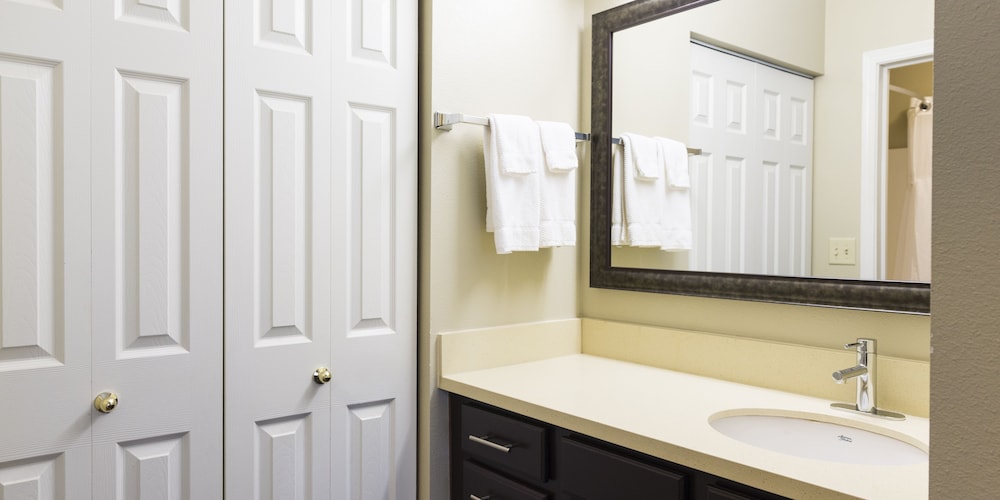 Staybridge Suites Fargo by IHG - photo 22