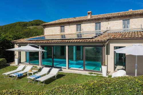 Villa Sabrina — 4-Star Luxury Hotel in Cagli, Italy