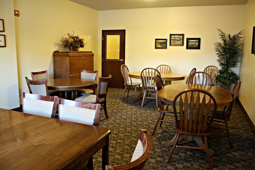 Blue Spruce Inn - photo 30