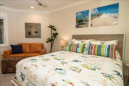 The Rod and Reel Resort Suite 5 — Anna Maria — photo 2
