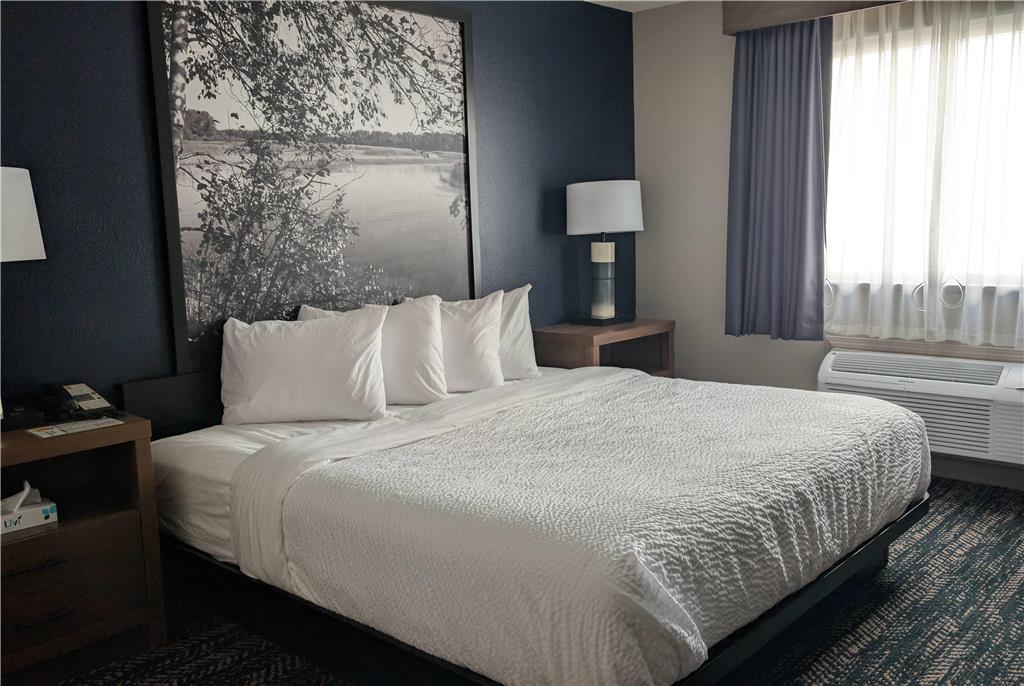 Super 8 by Wyndham Perham - photo 12