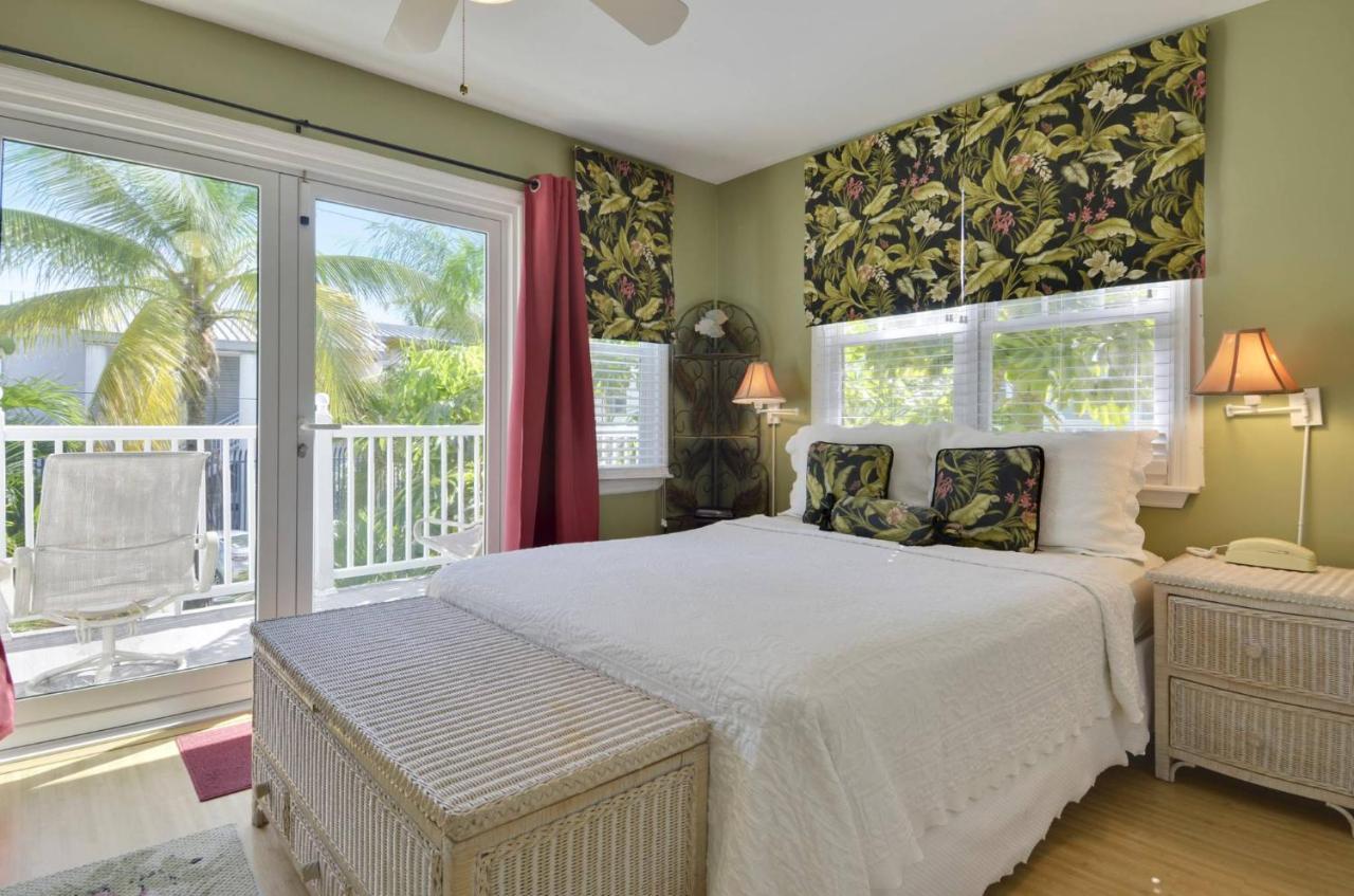 Linger Longer by Avantstay Key West Walkable Gated Community Shared Pool Week Long Stays Only - photo 10