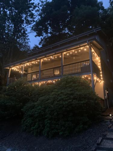 7th Heaven in Unknown City, United States