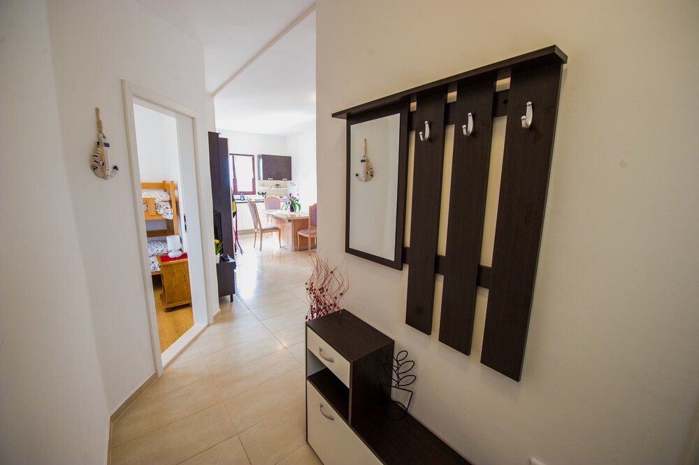 Apartments Villa Flora — 4-Star Luxury Hotel in Rogoznica, Croatia