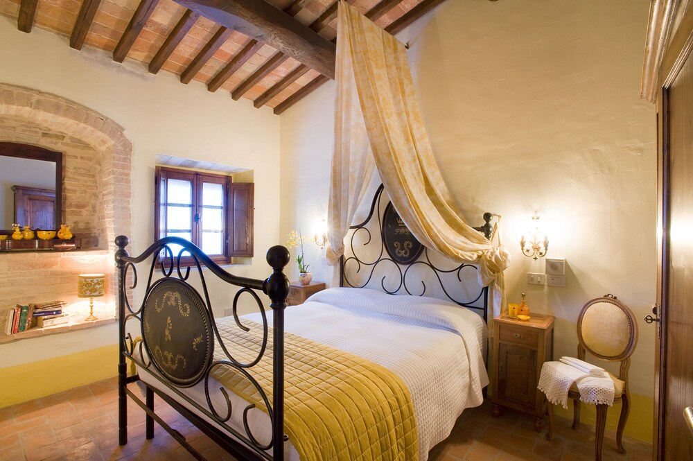 Fortezza de’ Cortesi in San Gimignano, Italy