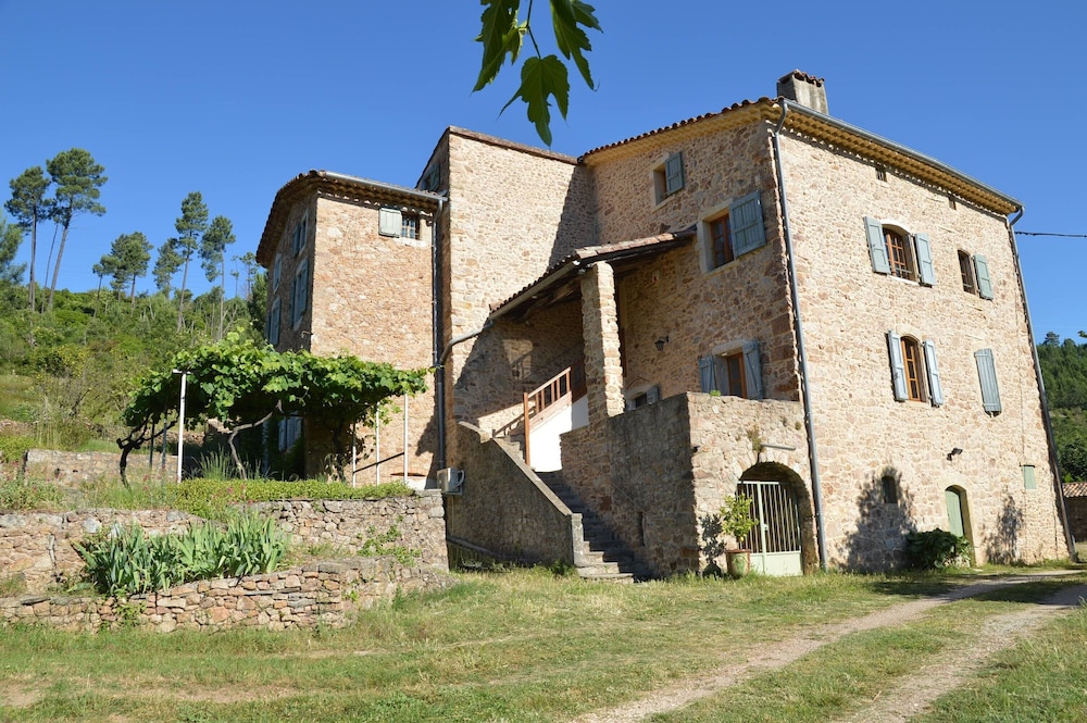 Mas des Druilles — hotel in La Tour