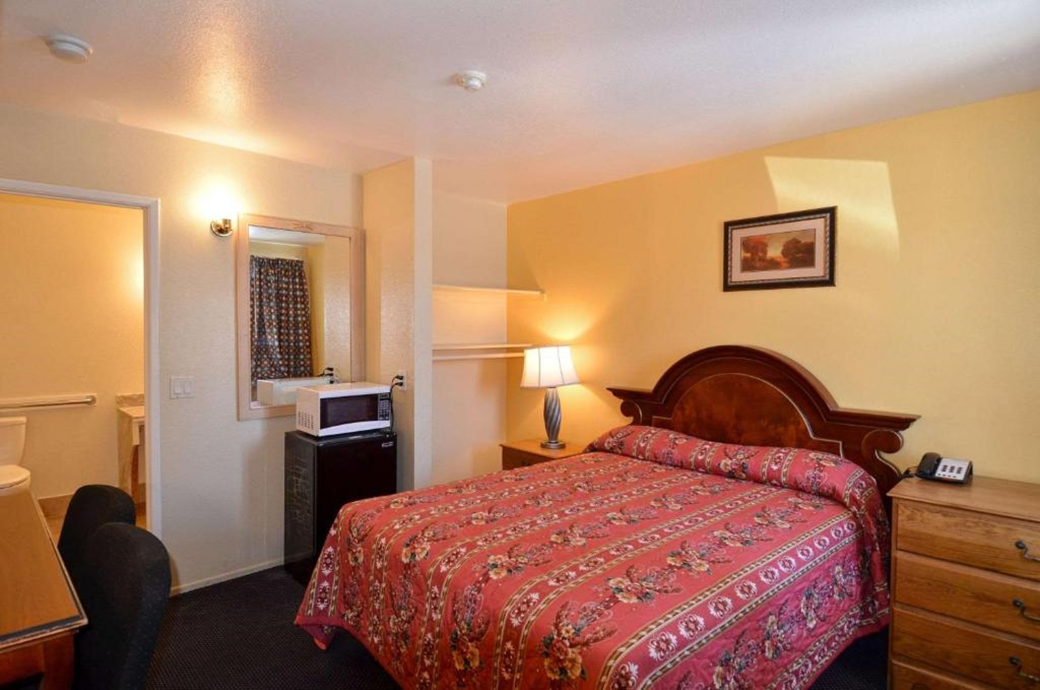 Days Inn by Wyndham Victorville - photo 5