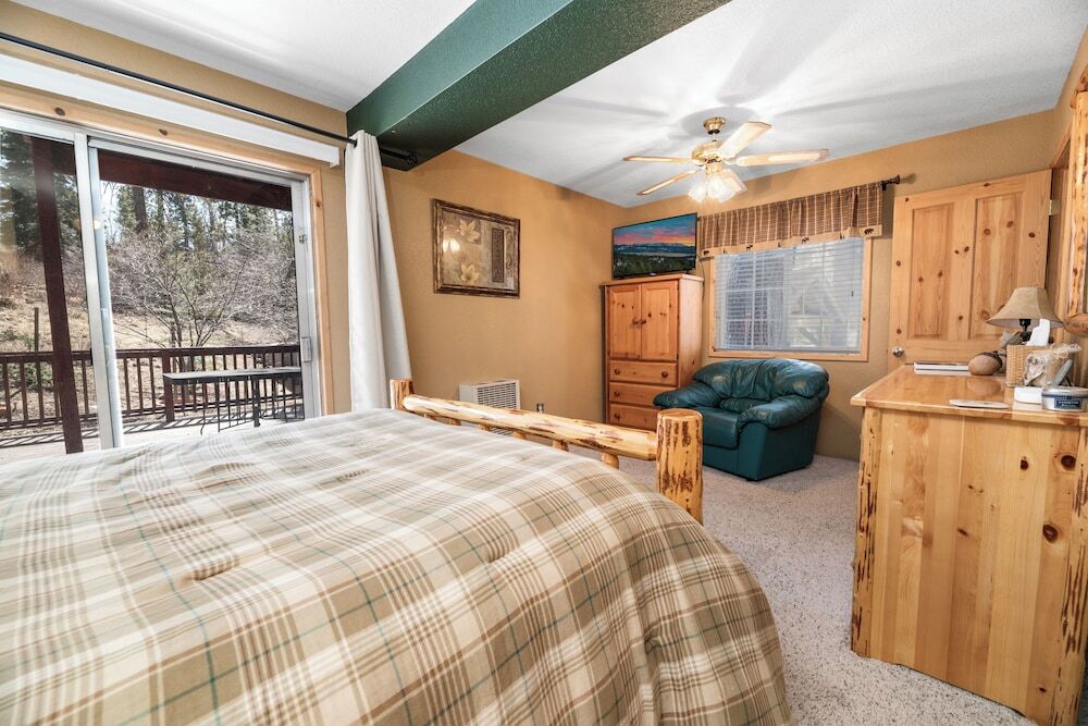 Amazing Cabin Close To Ski Resort and Village - photo 16