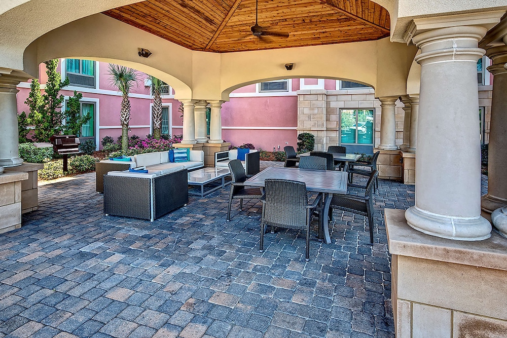 Hampton Inn & Suites Destin - photo 37