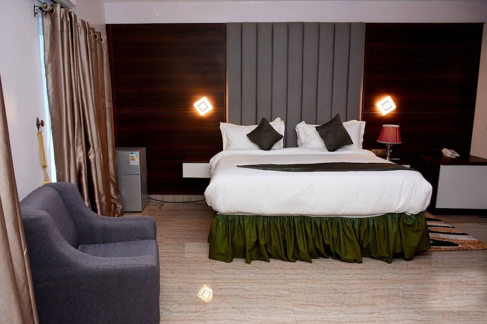 Vacation Villa Hotel and Suites in Asaba, Nigeria