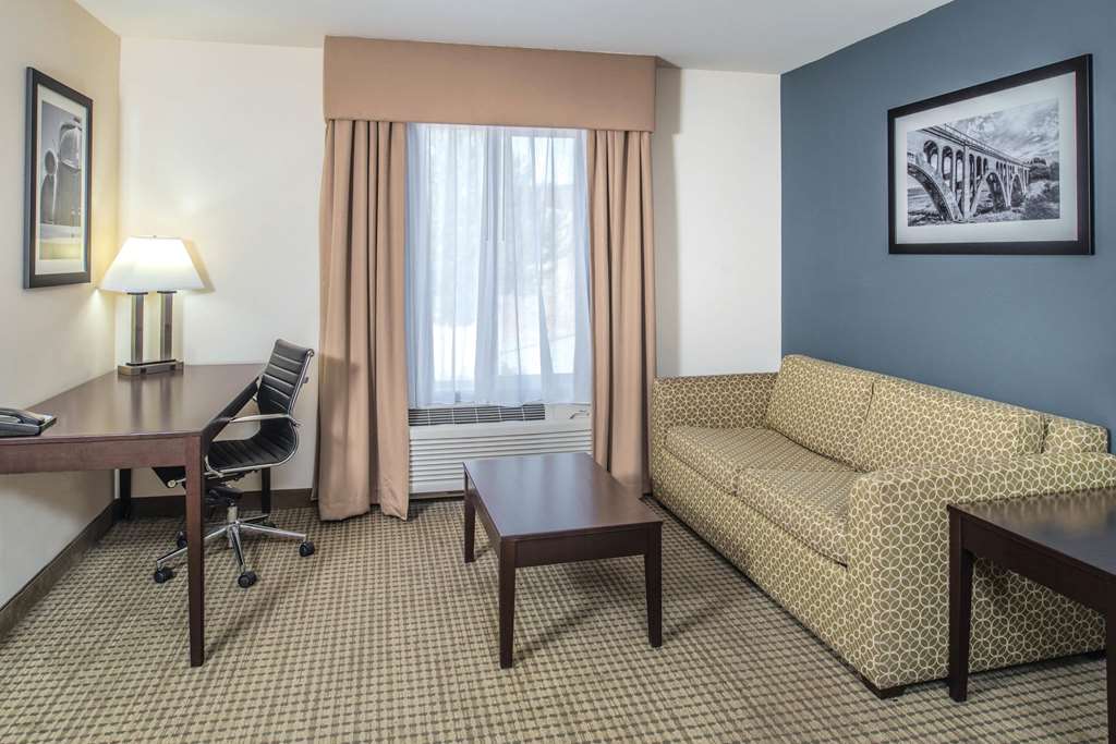 La Quinta Inn & Suites by Wyndham Moscow Pullman - photo 16