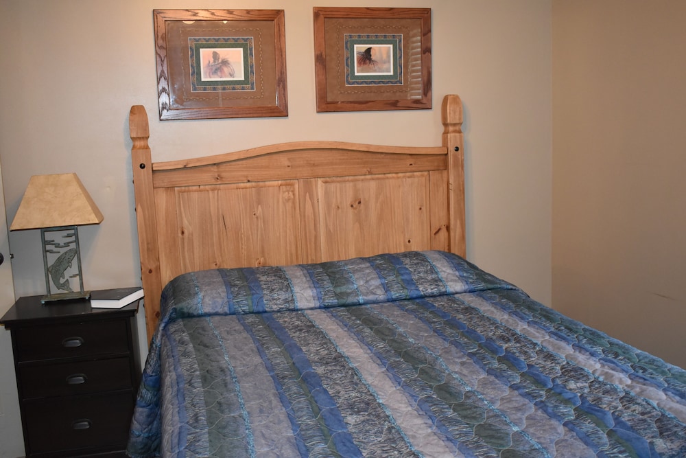 Jack's White River Fishing Resort - photo 21