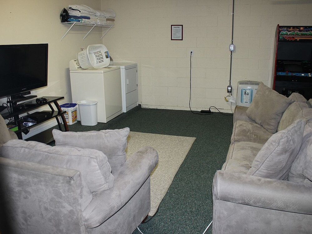 Ov3173 Emerald Island 4 Bed 3 Baths Townhome - photo 3