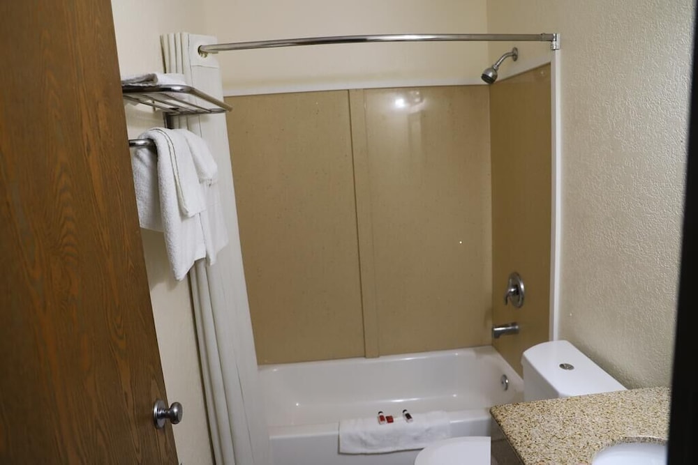 Super 8 by Wyndham Richmond Airport VA - photo 16