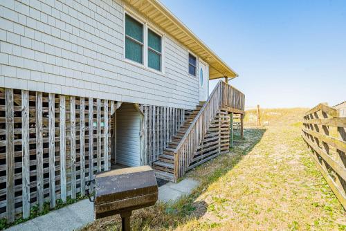Coleman's Beach Front Inn - photo 40