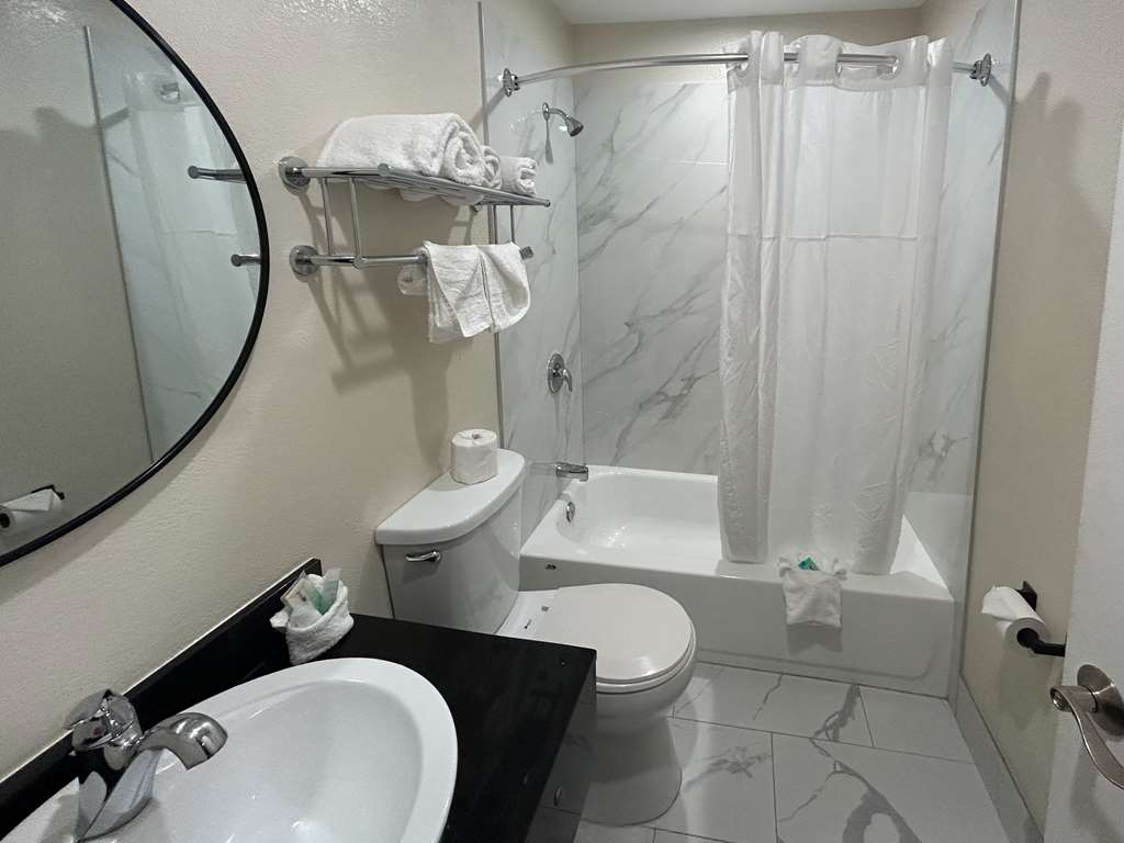 Studio6 Suites Cameron Park CA Folsom - photo 12