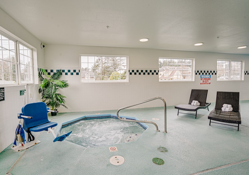 The Ashley Inn & Suites - photo 57