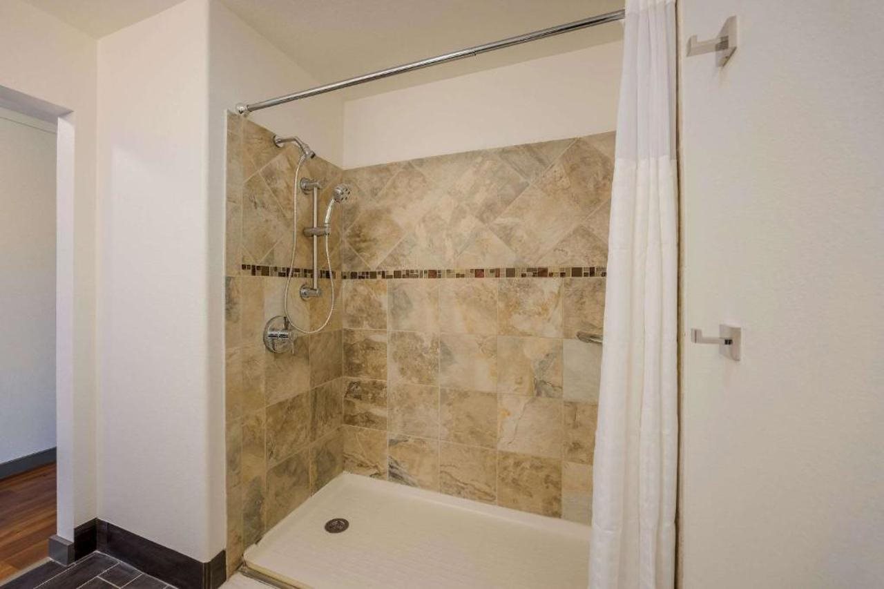 Quality Inn & Suites Castle Rock SW Denver - photo 26