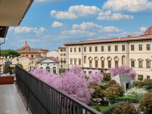 Vista sulle Poste Arezzo Centro — 4-Star Luxury Hotel in Arezzo, Italy