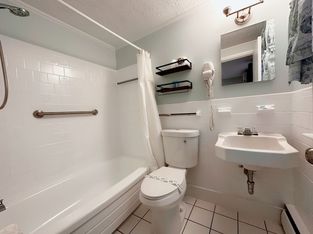 Sandy Neck Motel - photo 11