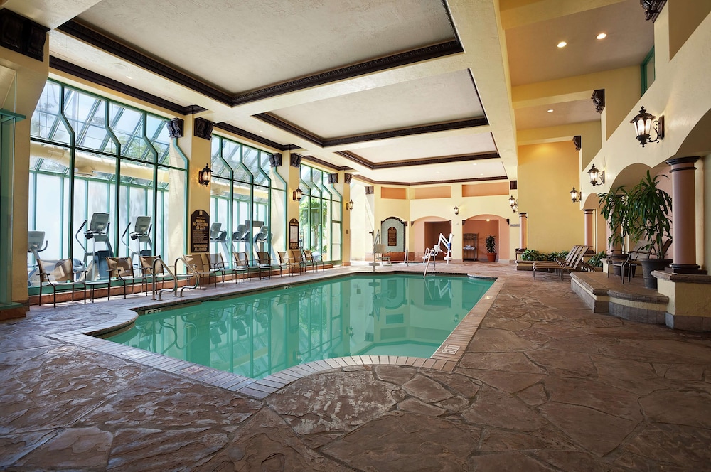 Embassy Suites by Hilton Santa Ana Orange County Airport - photo 34