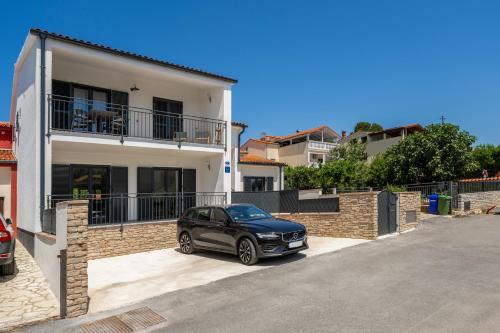 Luxury Apartments Villa San Avia — 4-Star Luxury Hotel in Medulin, Croatia