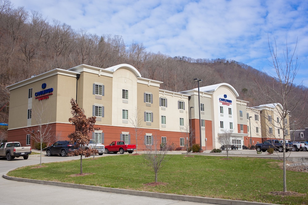 Candlewood Suites Logan by IHG - photo 21
