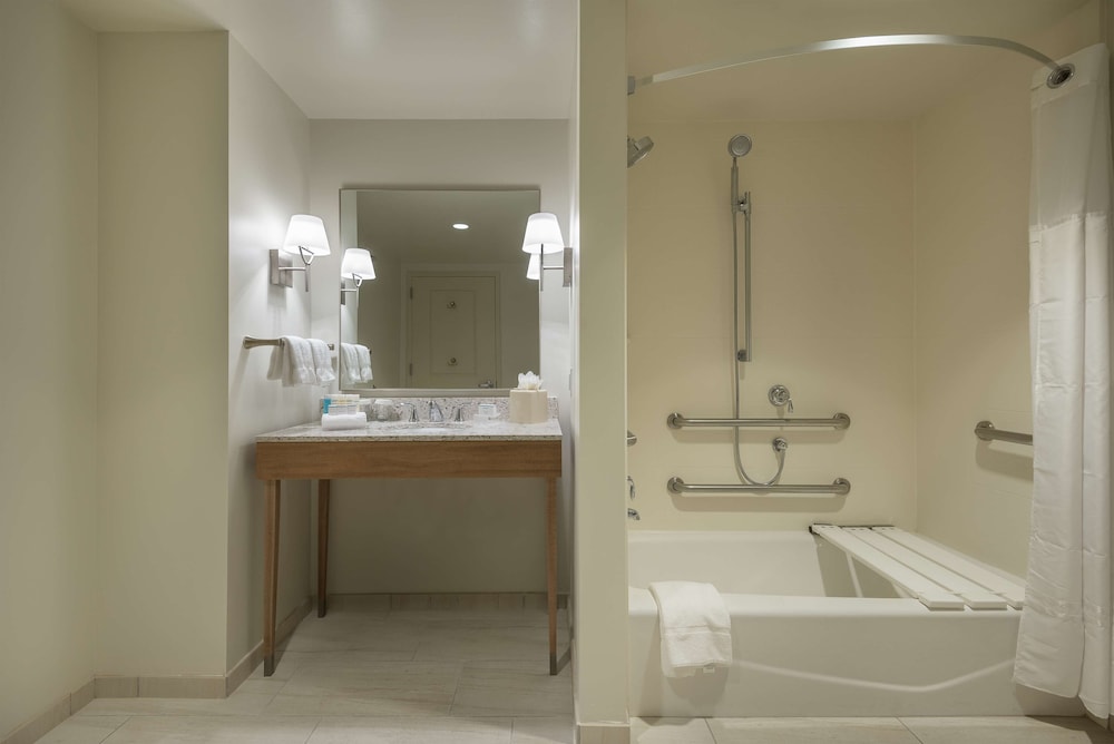Homewood Suites by Hilton Miami Dolphin Mall - photo 10