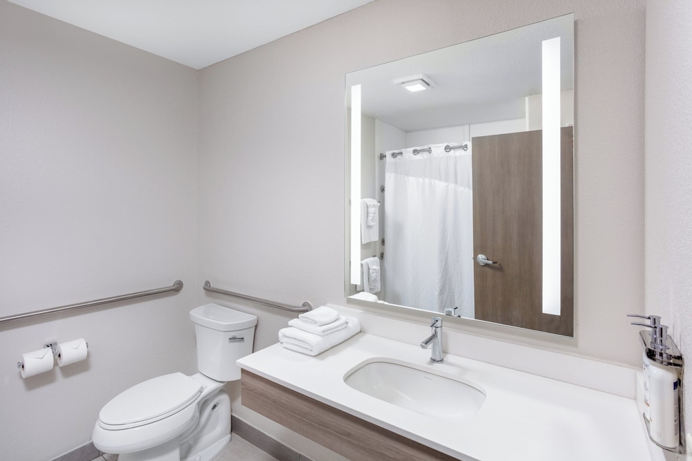 Holiday Inn Express Kearney by IHG - photo 11