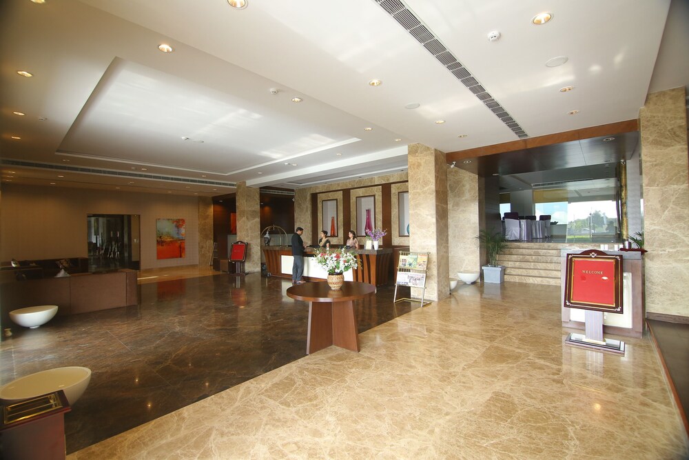 Millionaire Hotel & Resort — hotel in Palwal