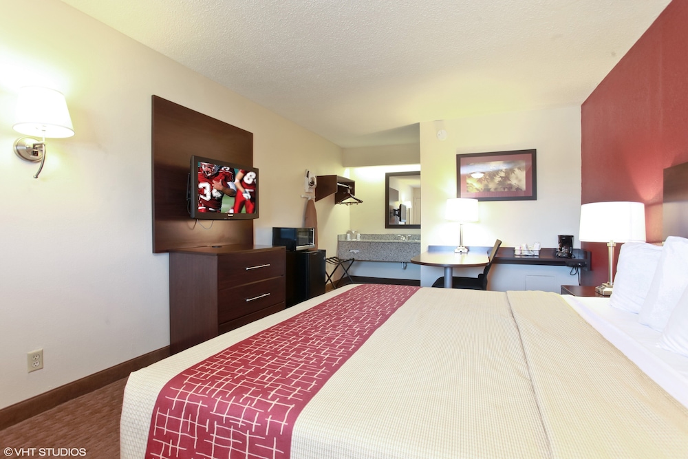 Red Roof Inn Michigan City - photo 7