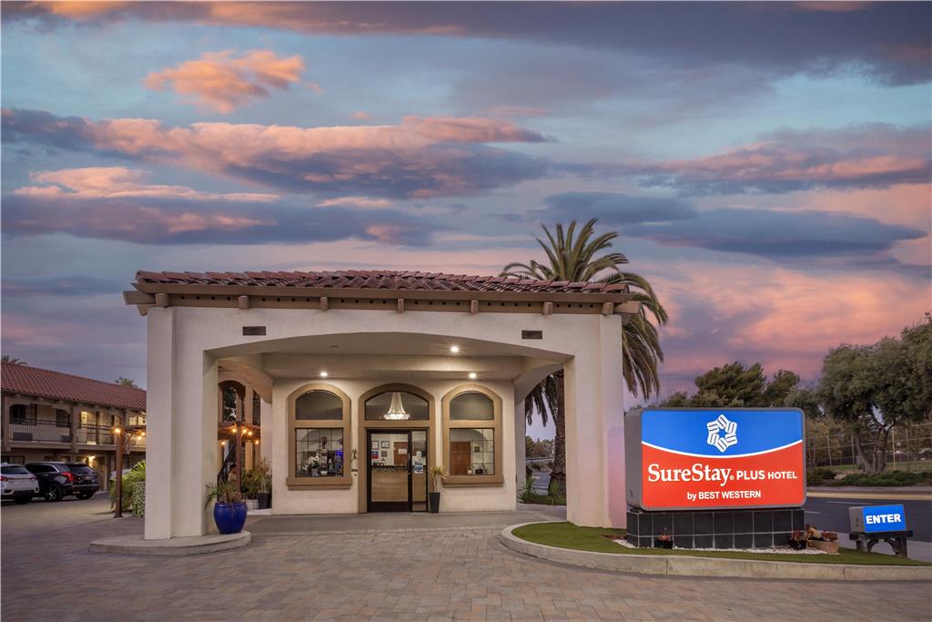 SureStay Plus by Best Western Santa Clara Silicon Valley - carbon neutral hotel in Santa Clara