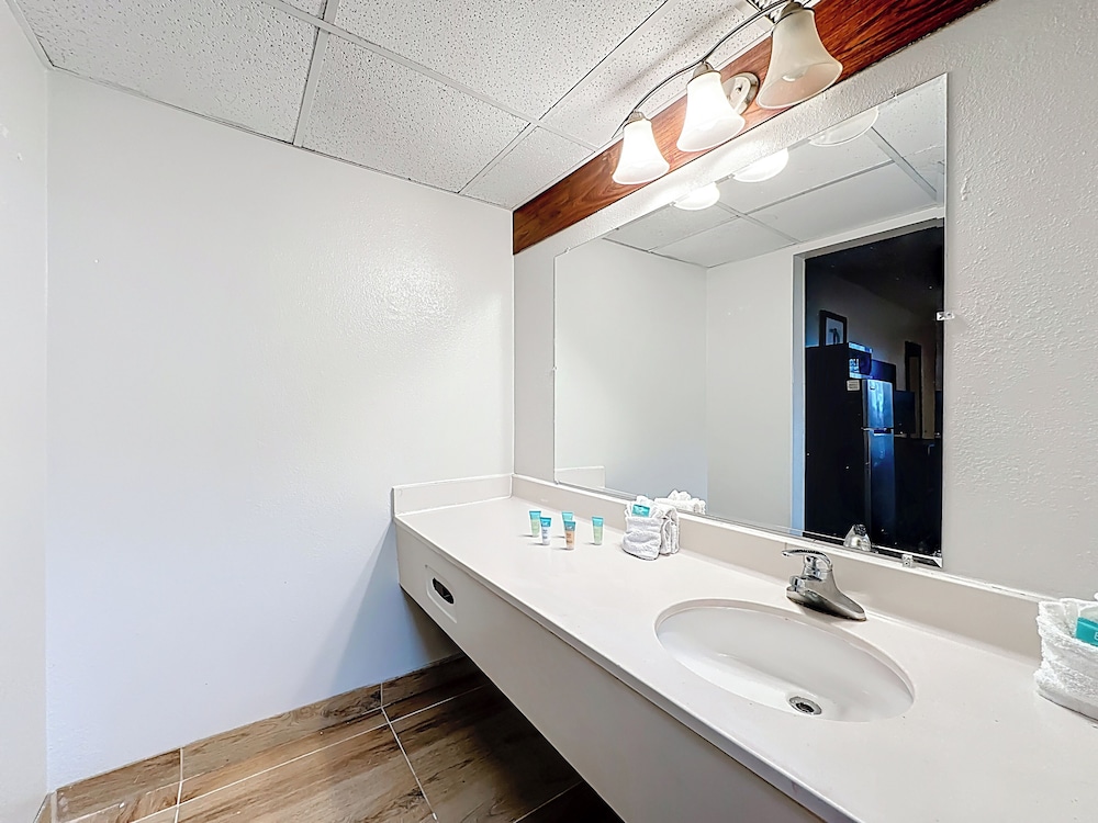 Stayable Jacksonville West - photo 22