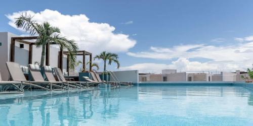 Luxury Condo 150MB 2 Bedroom Cine Gym Pool — 4-Star Luxury Hotel in Playa Del Carmen, Mexico