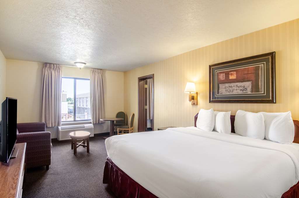 Americas Best Value Inn & Suites Ft. Collins E at I 25 - photo 20