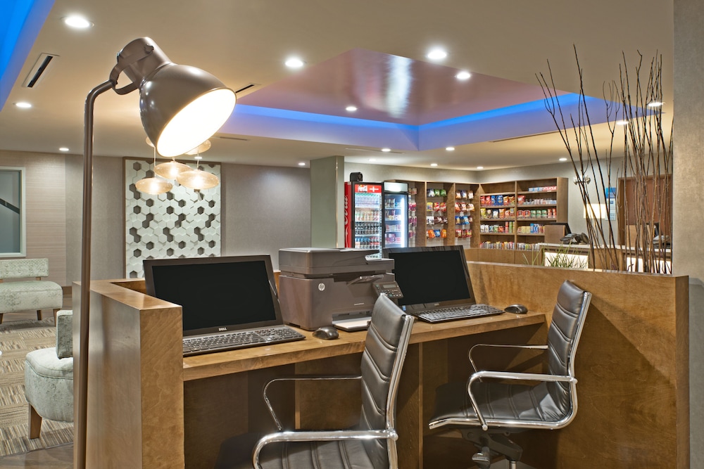 Holiday Inn Express & Suites New Cumberland by IHG - photo 24
