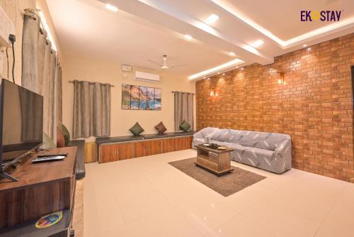 Eko Stay Lakefront Villa — 4-Star Luxury Hotel in Alibag, India