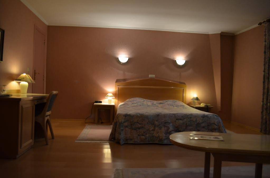 Villa Gracia — 4-Star Luxury Hotel in Profondeville, Belgium