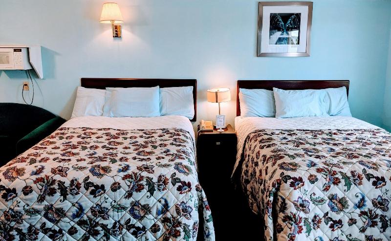 Knights Inn Thomson - photo 15
