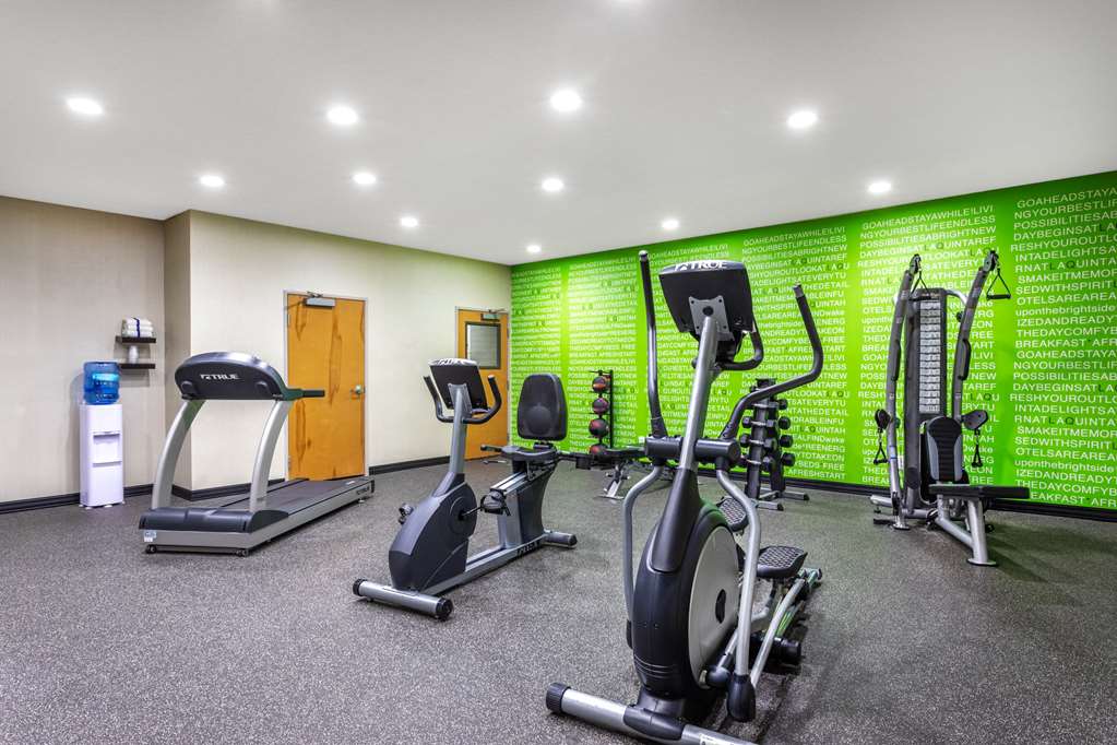 La Quinta Inn & Suites by Wyndham Hopkinsville - photo 12