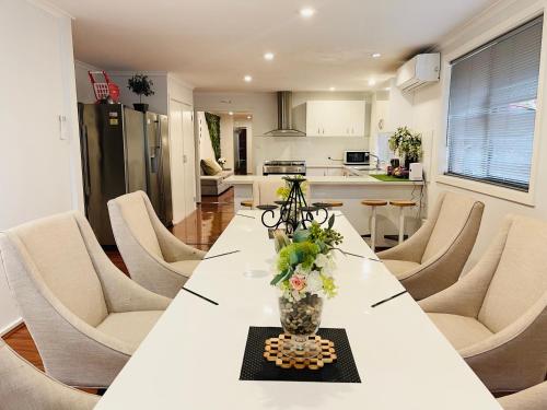 D130 The Link Fantasy Place — hotel near Melbourne Airport