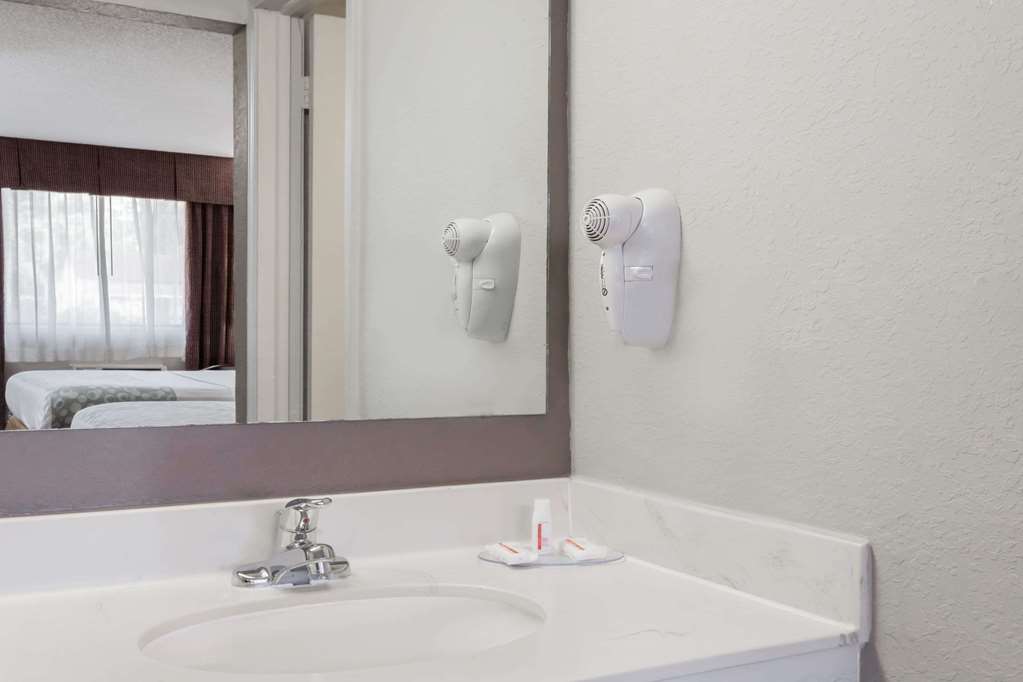Days Inn by Wyndham St Augustine Historic Downtown - photo 11