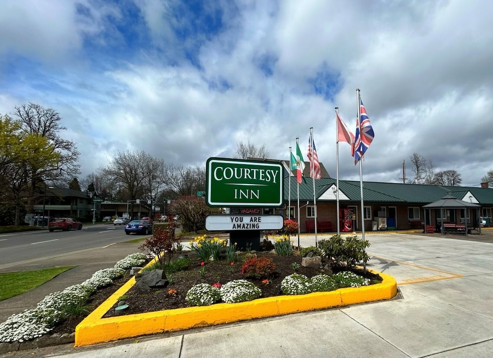 Courtesy Inn Downtown Eugene - photo 39