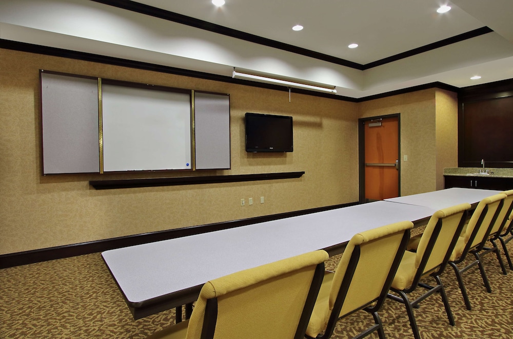 Hampton Inn & Suites Buffalo - photo 59